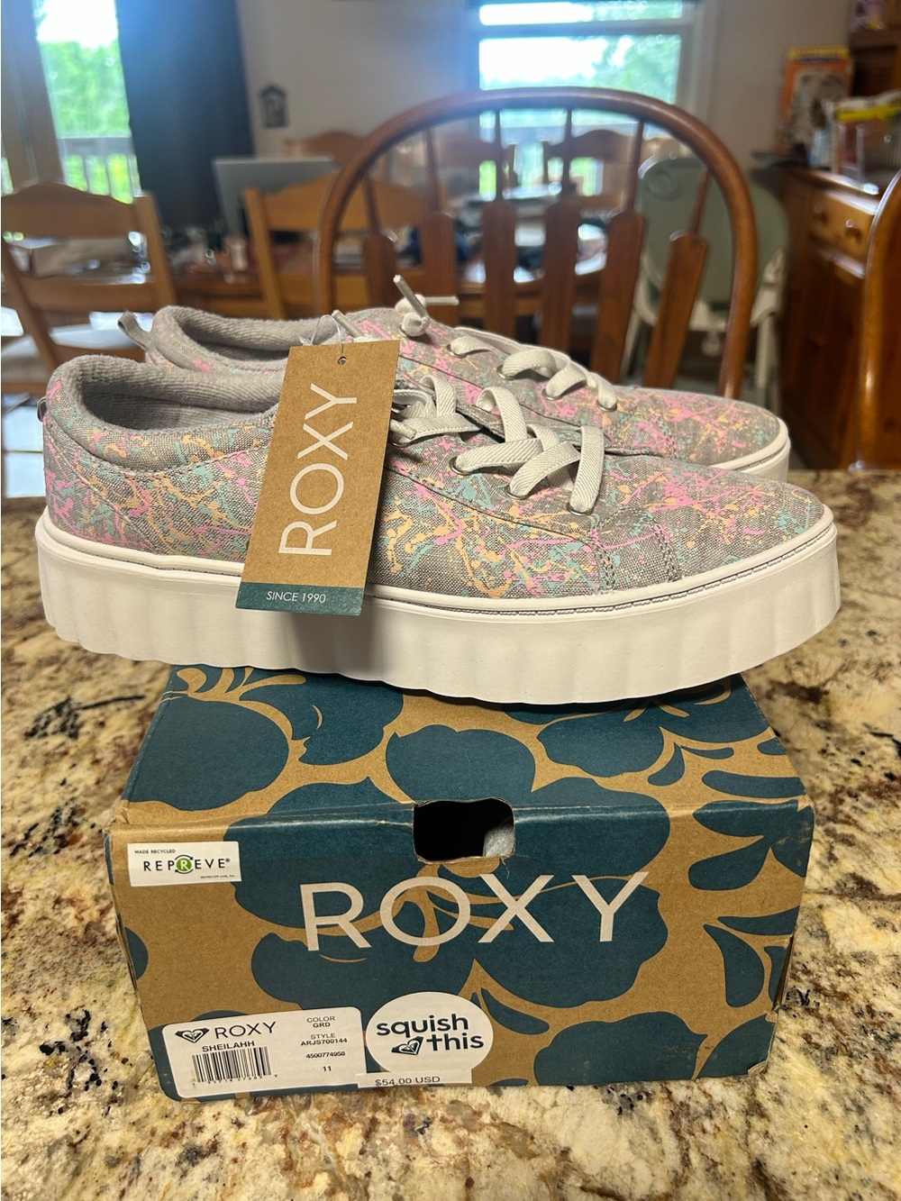NIB Roxy Women’s 11 Sheilahh Graffiti & Memory Foam Platform Sneakers Slip-On